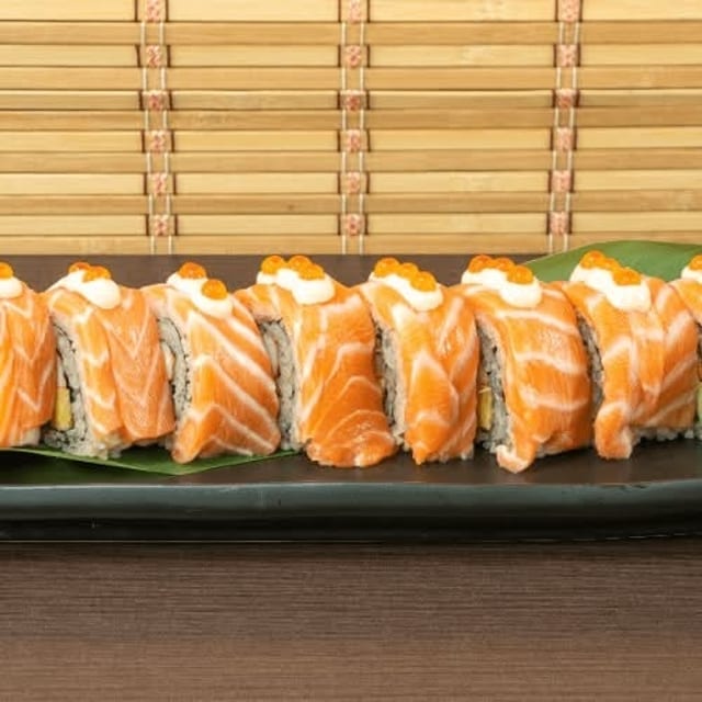 Spicy Salmon Roll.